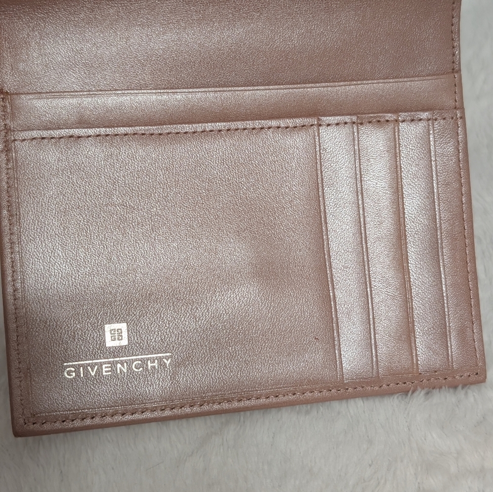 Authentic Givenchy Metallic Pearl Pink Leather Wallet - Picture 15 of 16